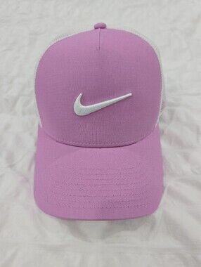 NWOT Pink Nike Hat (Adjustable)